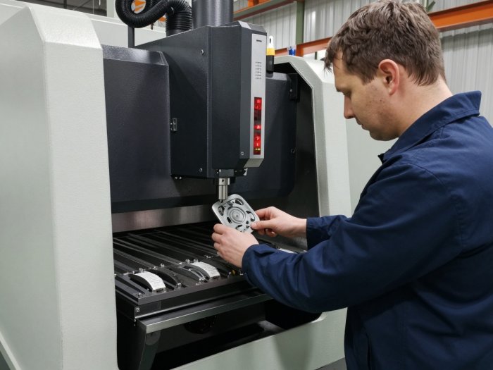 Карьера оператора станков с ЧПУ