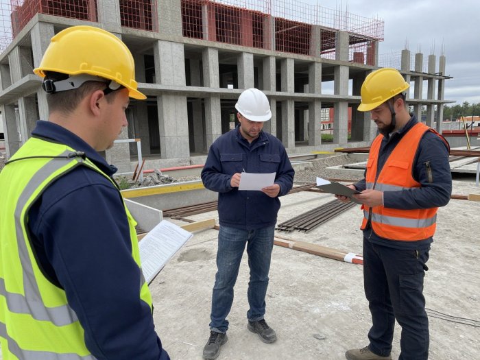 Какие проблемы решает аутстаффинг строительного персонала? В чем его выгода?